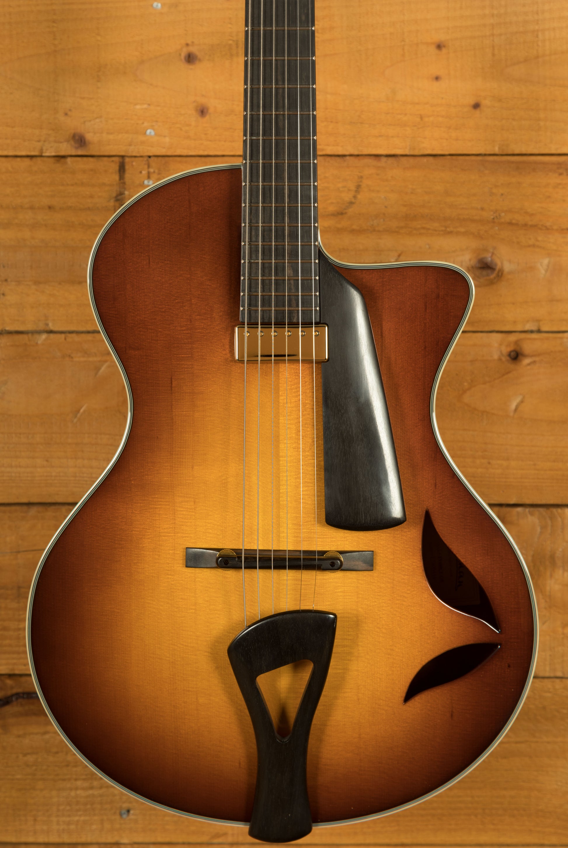 Đàn Guitar Điện Eastman Frank Vignola FV680CE-GB/Goldburst
