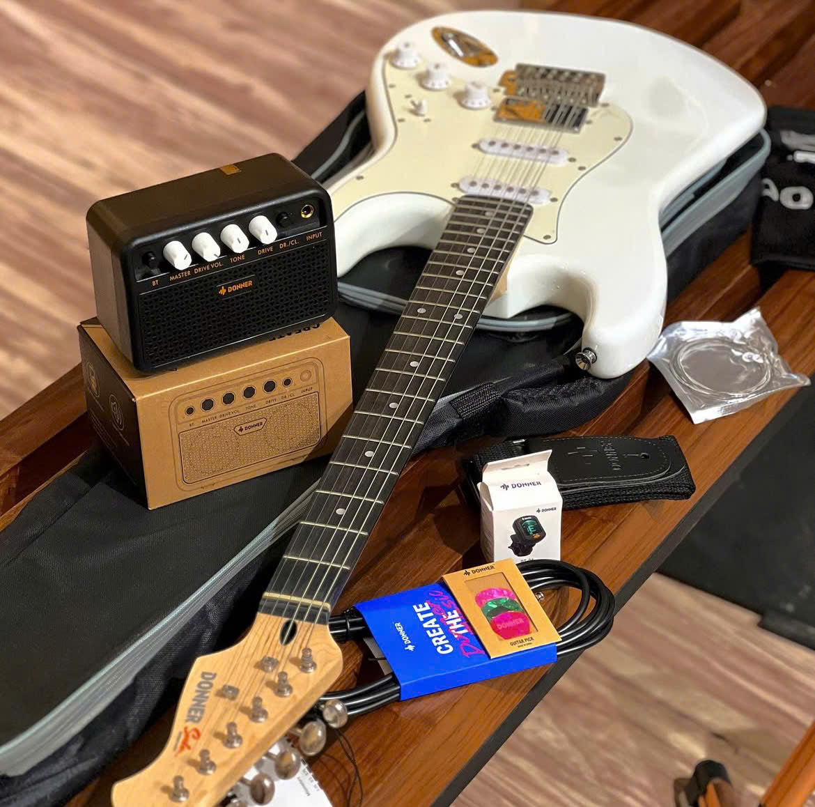 Combo Guitar