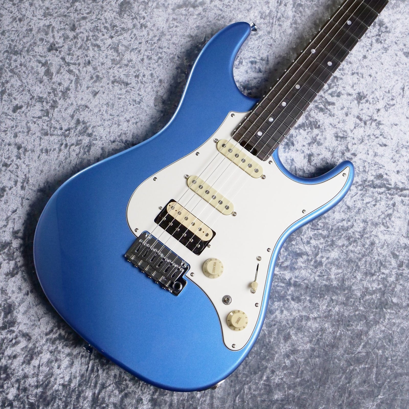 Đàn Guitar Điện ESP EDWARDS E-SNAPPER-AL/R-Lake Placid Blue