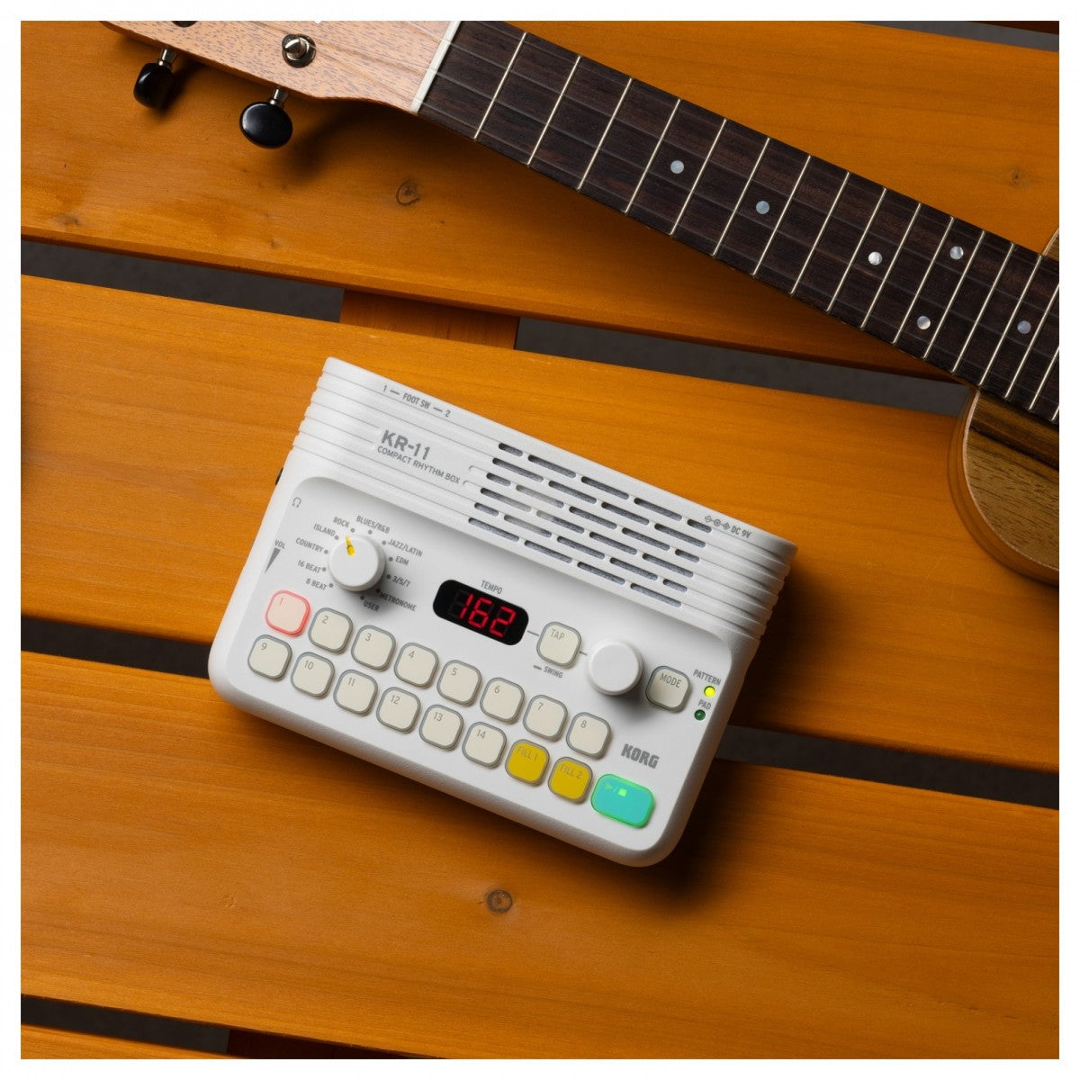 Drum Machine Pedal Guitar  Korg KR-11 Compact Rhythm Box