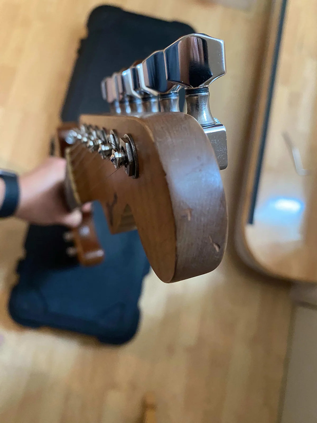 Đàn Guitar Điện Charvel Guthrie Govan Signature HHS, Maple Fingerboard, Birdeyes Maple Top 2015