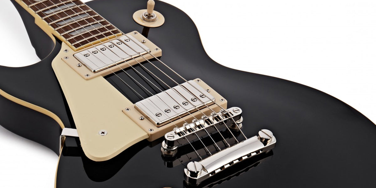 Stratocaster Và Les Paul: Mẫu Đàn Nào Tốt Hơn?