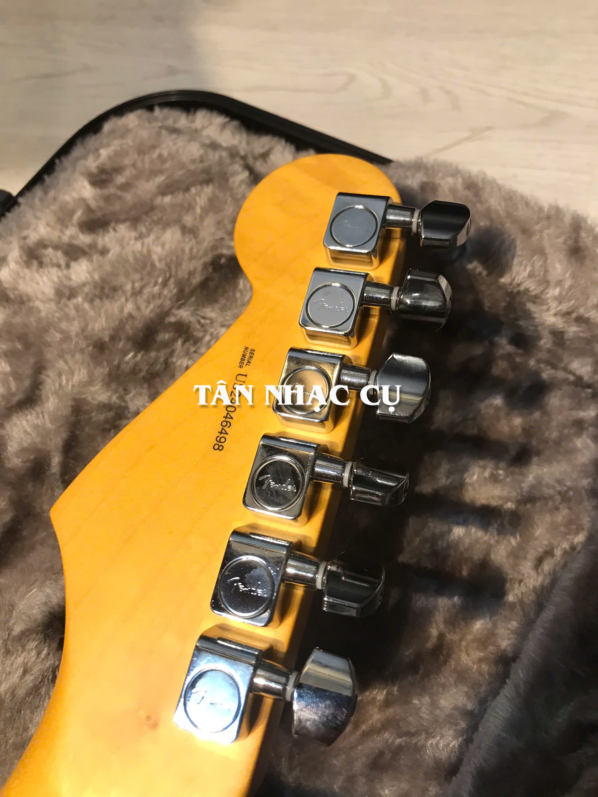 Đàn Guitar Điện Fender American Professional II Stratocaster HSS Electric Guitar, Rosewood Fingerboard, 3 Color Sunburst #0113910700