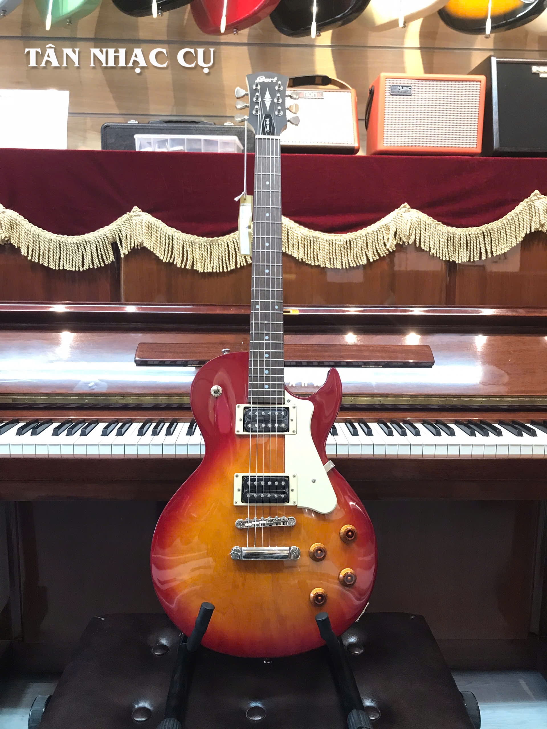 Đàn Guitar Điện Cort CR100 HH Electric Guitar, Cherry Red Sunburst