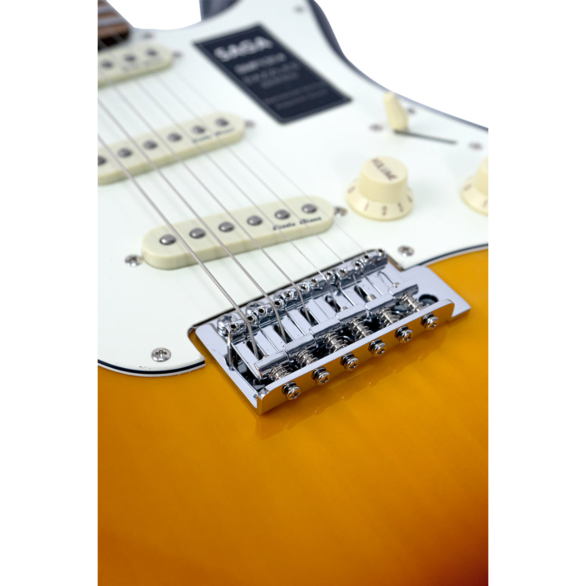 Đàn Guitar Điện Saga Dazzles Series SMF1314 SSS, Roasted Maple Fingerboard, Sunburst