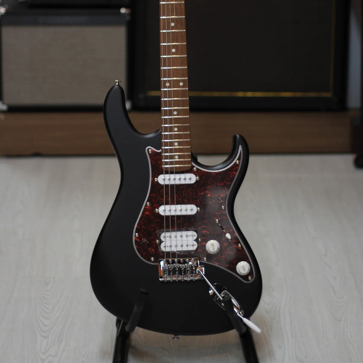 Đàn Guitar Điện Cort G110 HSS Electric Guitar, Open Pore Black