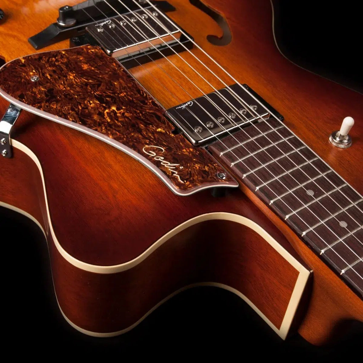 Đàn Guitar Điện Godin 5th Avenue CW Kingpin II HB Cognac Burst