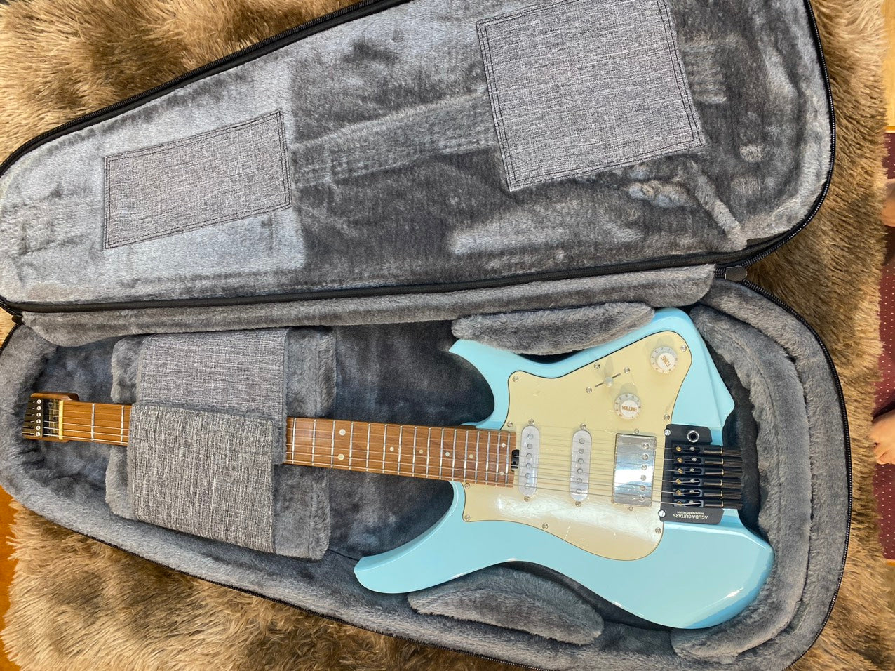 Đàn Guitar Điện Aguda Music Boy Pro HSS Maple Fingerboard Mint Green