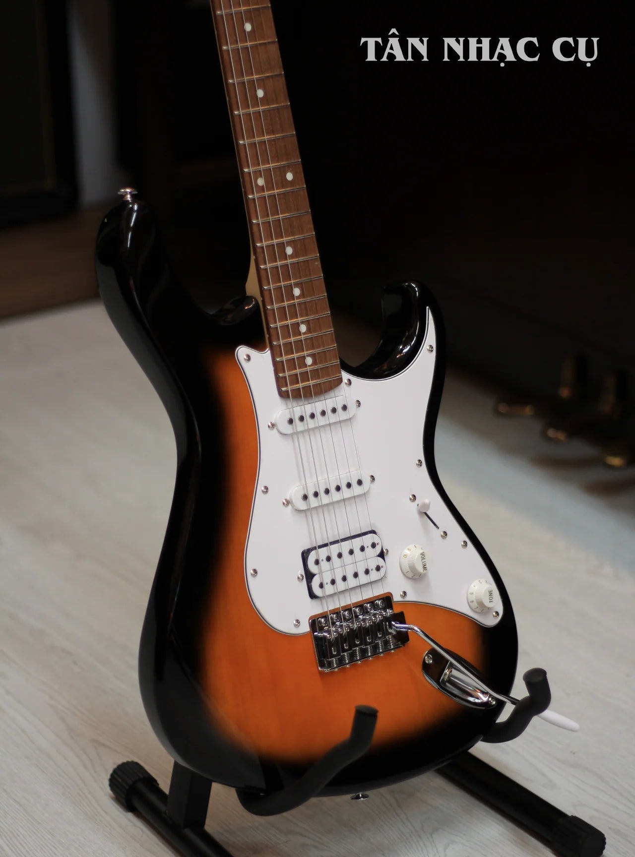 Đàn Guitar Điện Cort G110 HSS Electric Guitar, 2 Color Sunburst