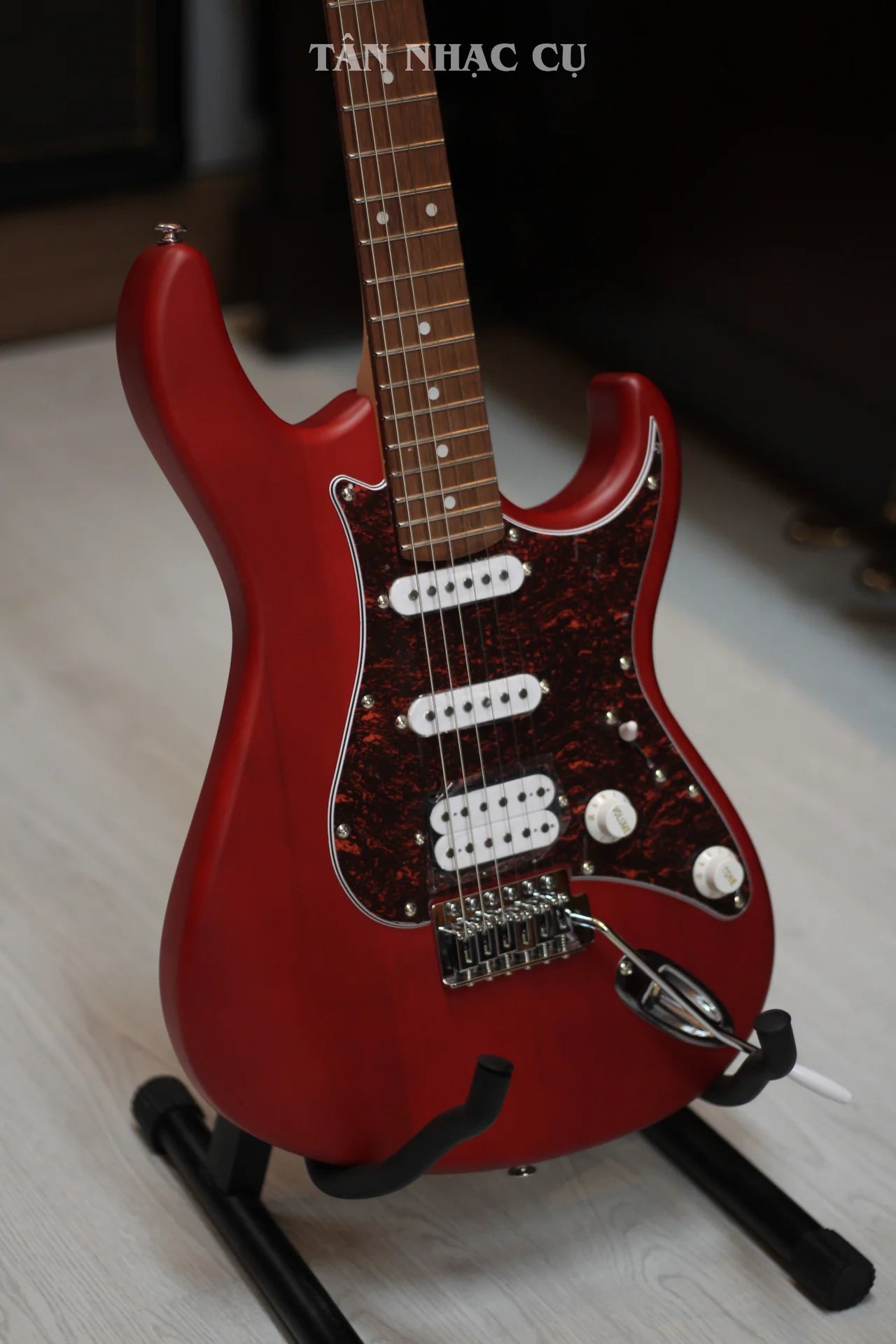 Đàn Guitar Điện Cort G110 HSS Electric Guitar, Open Pore Black Cherry