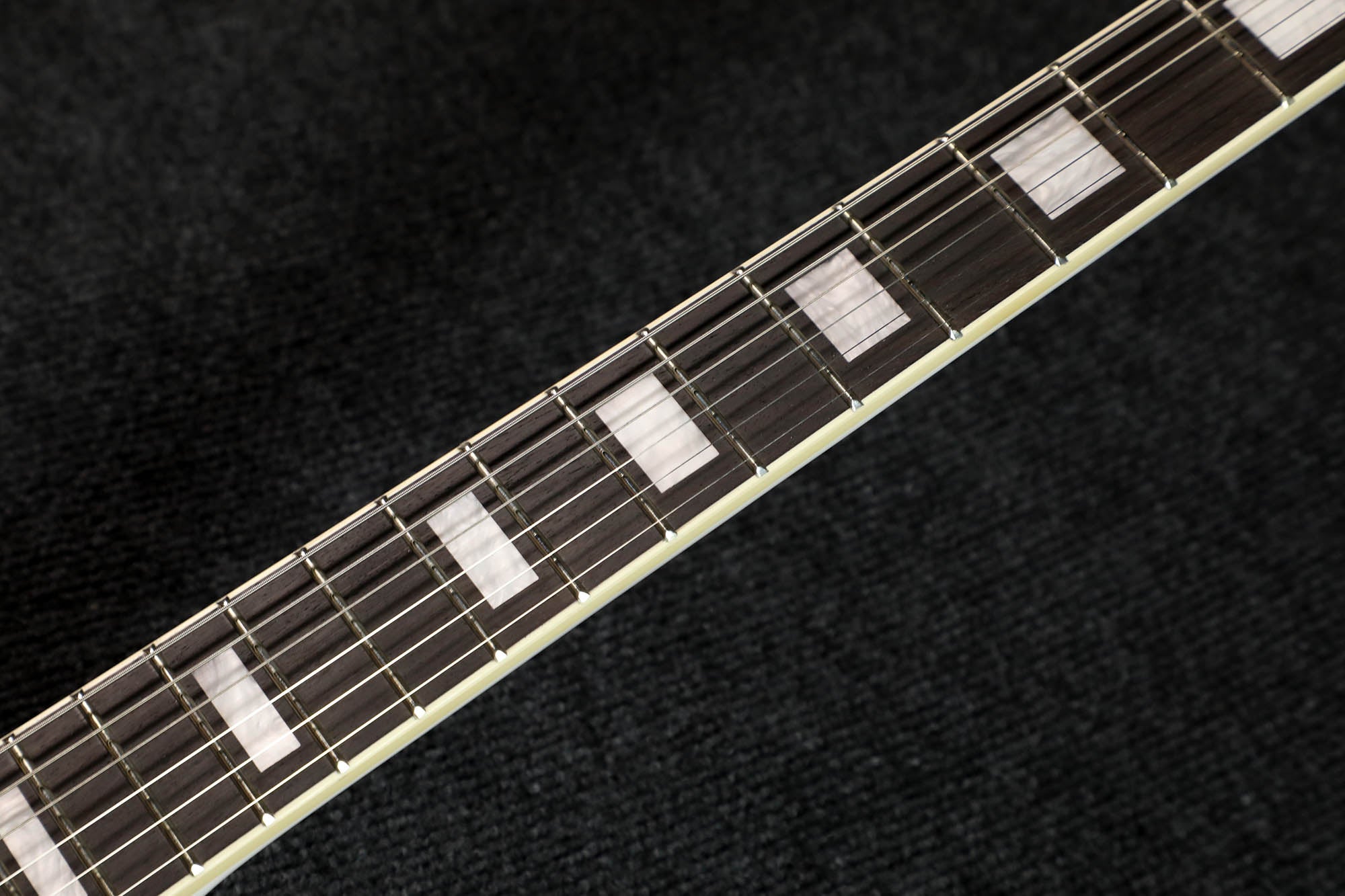 Đàn Guitar Điện Sqoe SELP300 HH Electric Guitar w/Case, White