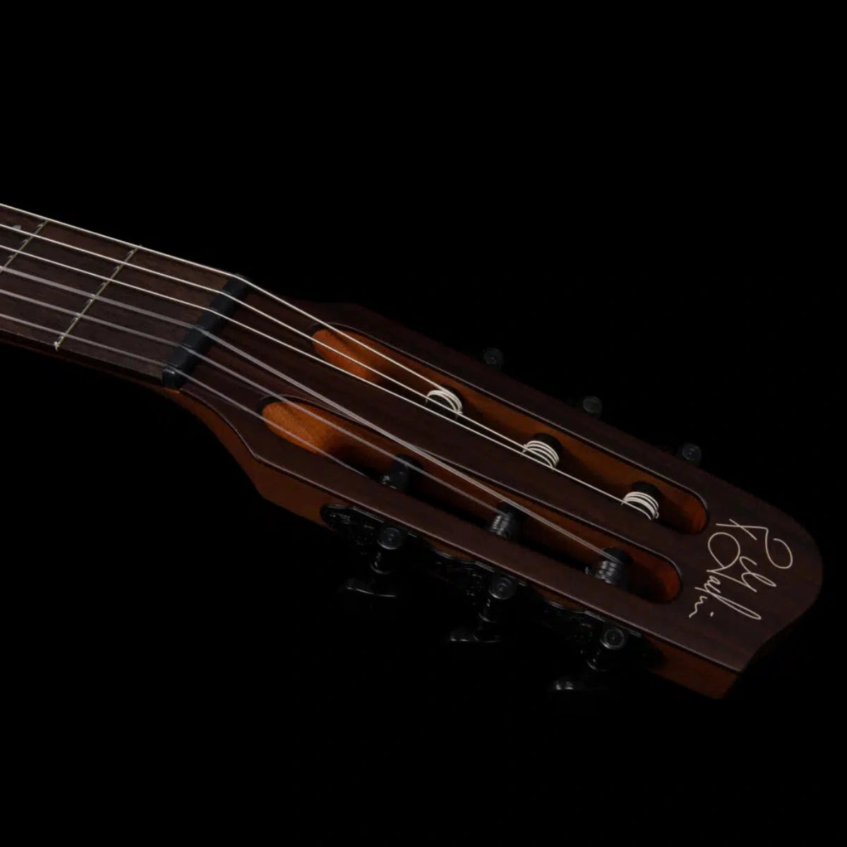 Đàn Guitar Điện Godin Multiac Mundial Ozark, Cream