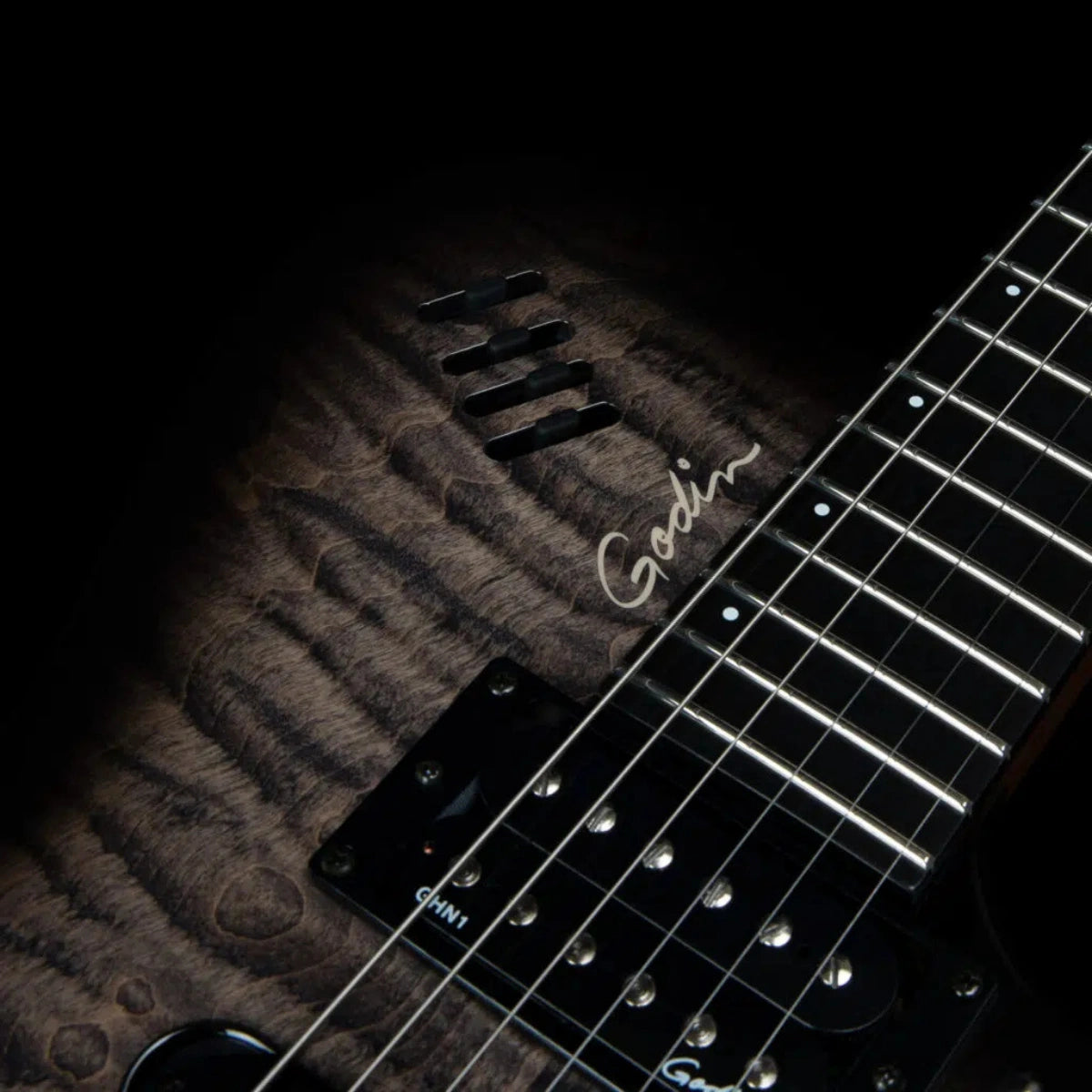 Đàn Guitar Điện Godin xtSA Trans Black Flame Trans, Black Flame