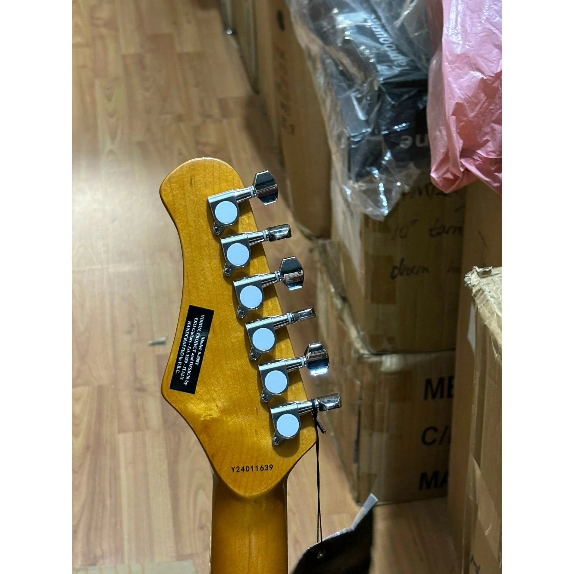 Đàn Guitar Điện Guitar EKo S-300 SSS, Resin Fingerboard, Sunburst