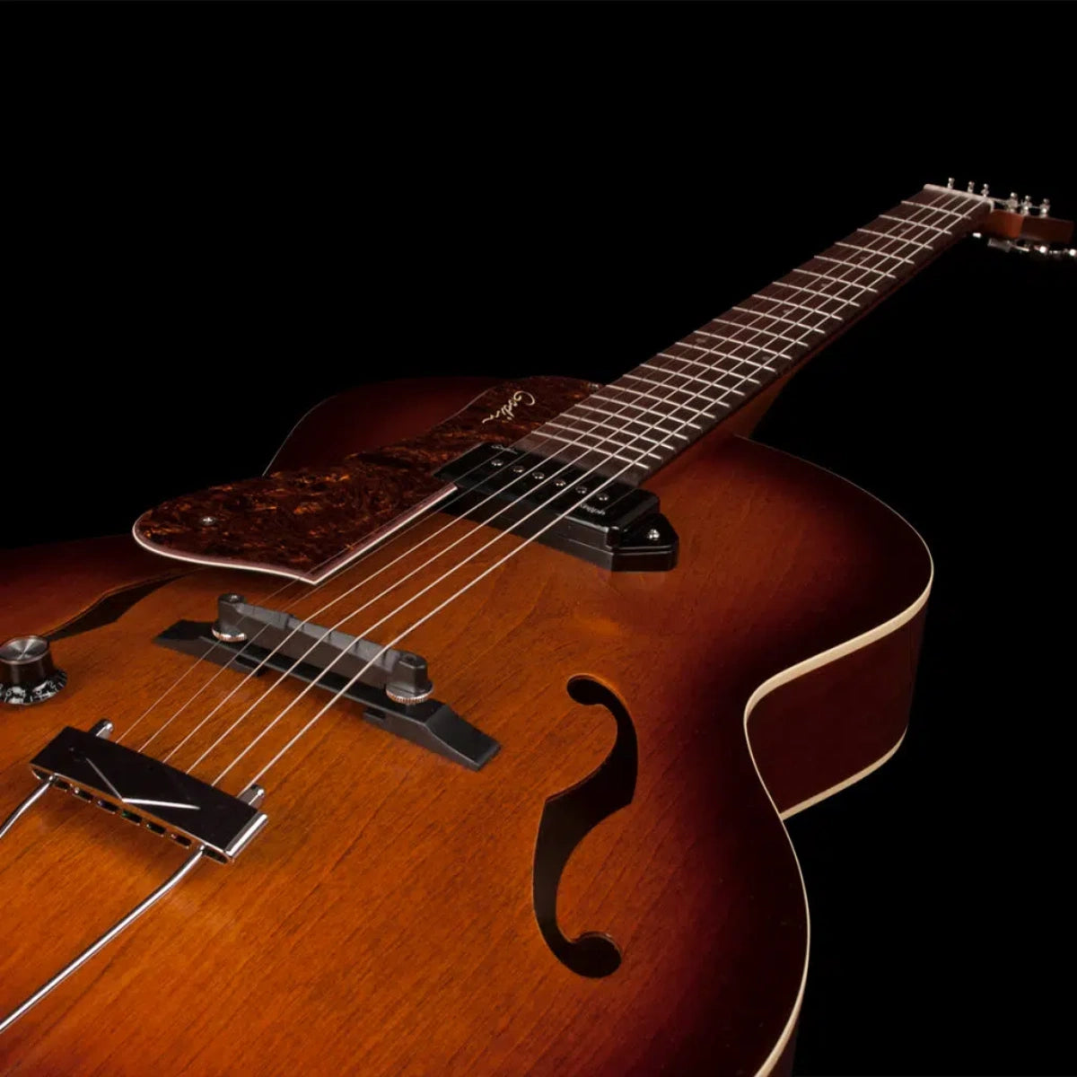 Đàn Guitar Điện Godin 5th Avenue Kingpin P90 Cognac Burst Left-Handed