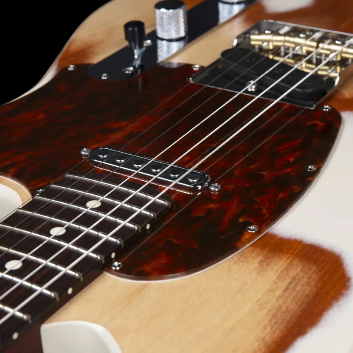 Đàn Guitar Điện Godin Stadium Pro Ltd Ozark Cream Hangover RN