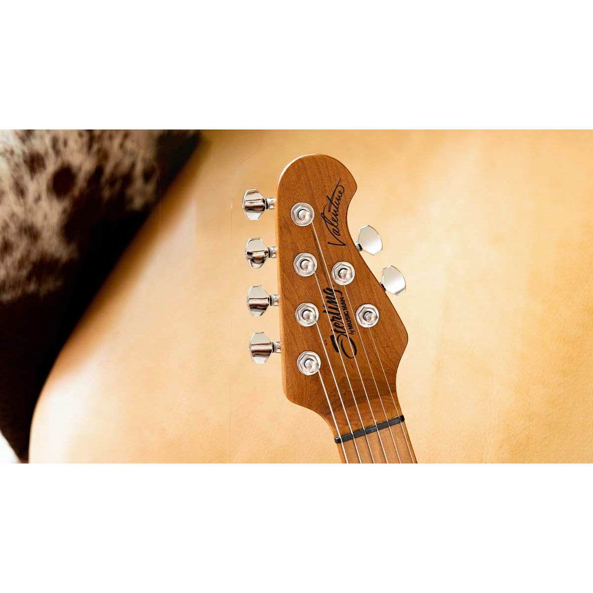 
Đàn Guitar Điện Sterling by Music Man JV60C, Natural
