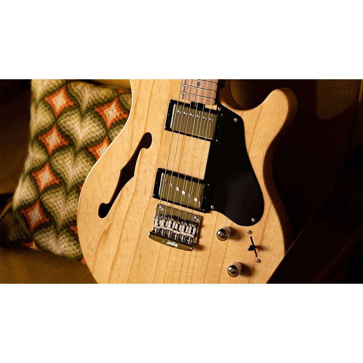 
Đàn Guitar Điện Sterling by Music Man JV60C, Natural
