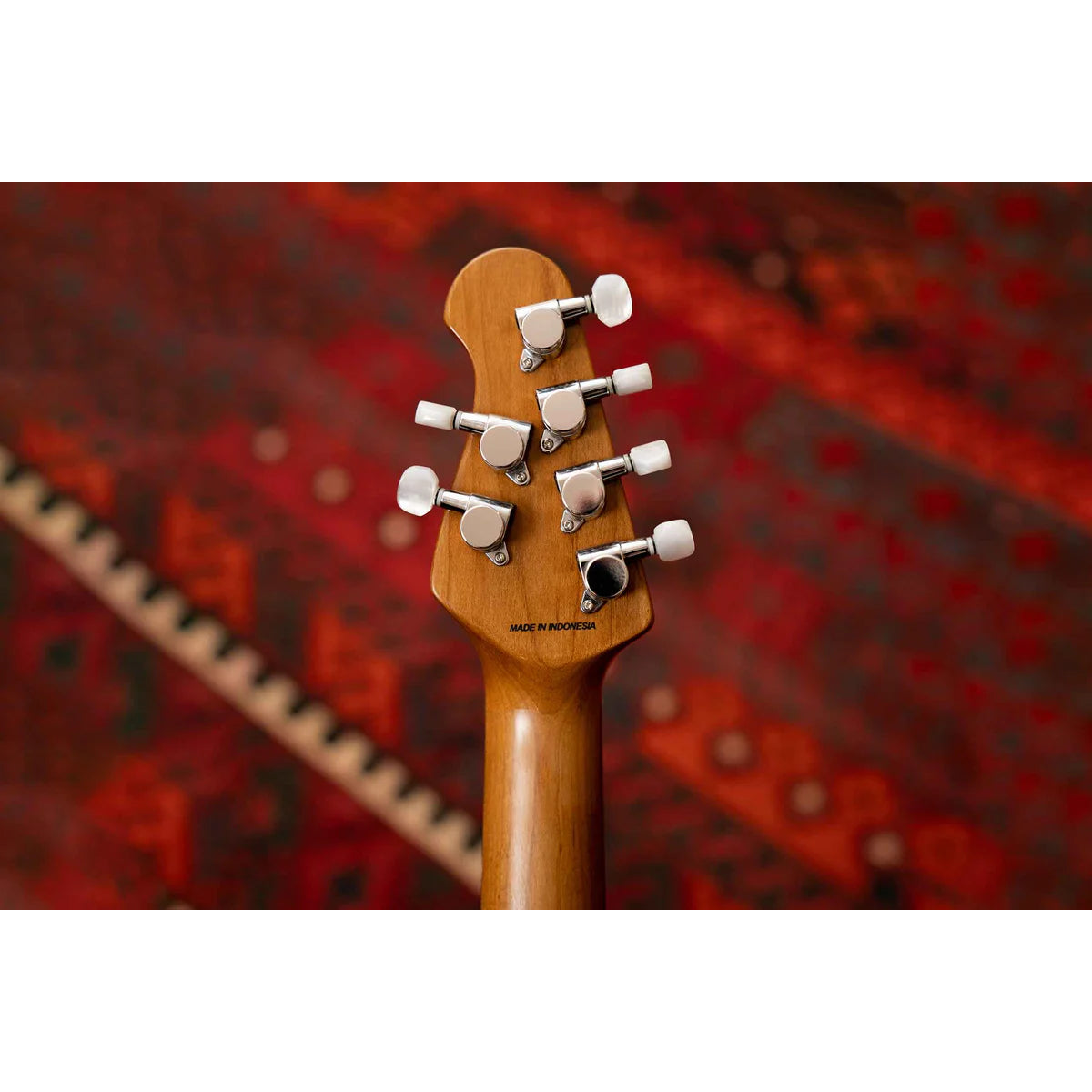 Đàn Guitar Điện Sterling by Music Man Mariposa, Pueblo Pink