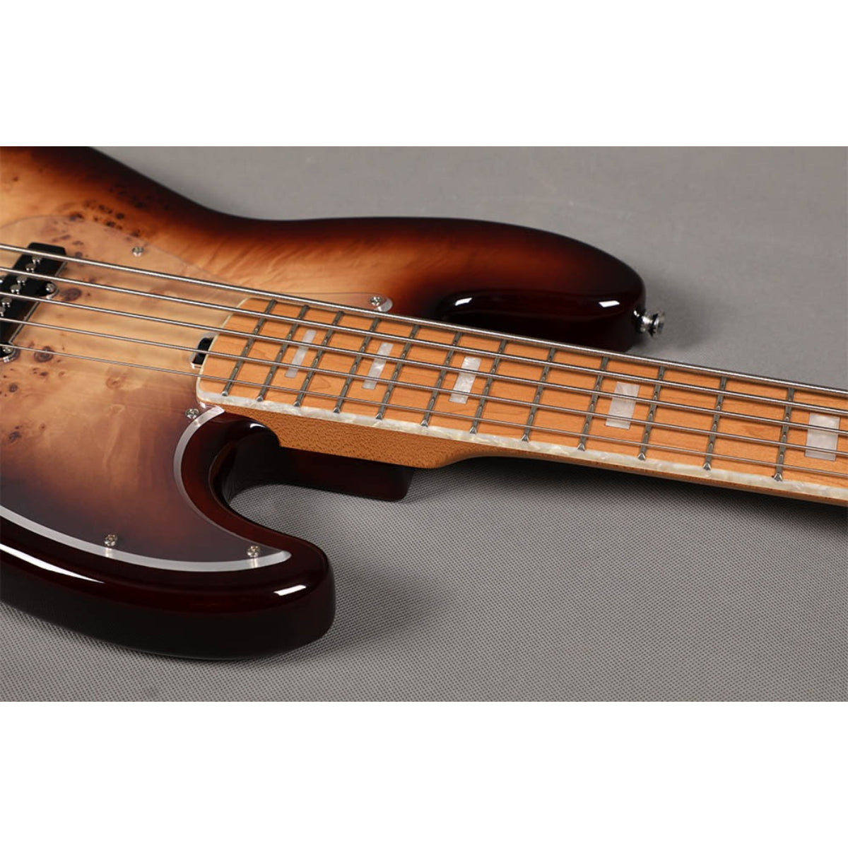 Đàn Guitar Bass 5 Dây Sqoe SJB750, Tobacco Brown Gradient