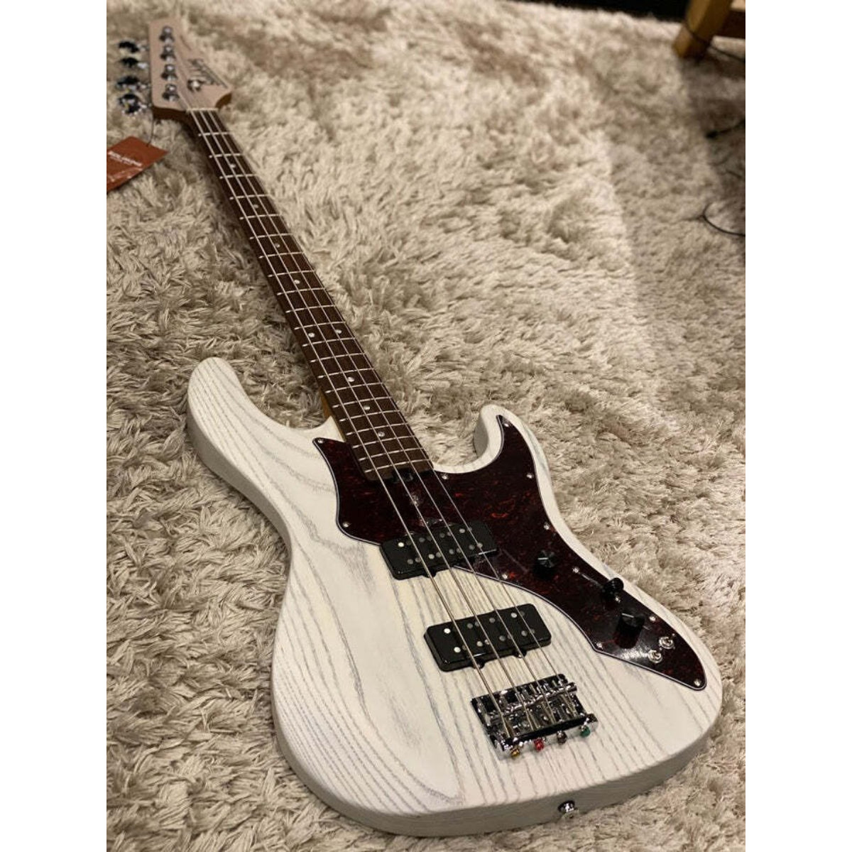 Đàn Guitar Bass Soloking MJ1 Custom Bass, Roasted Maple Neck, Transparent White