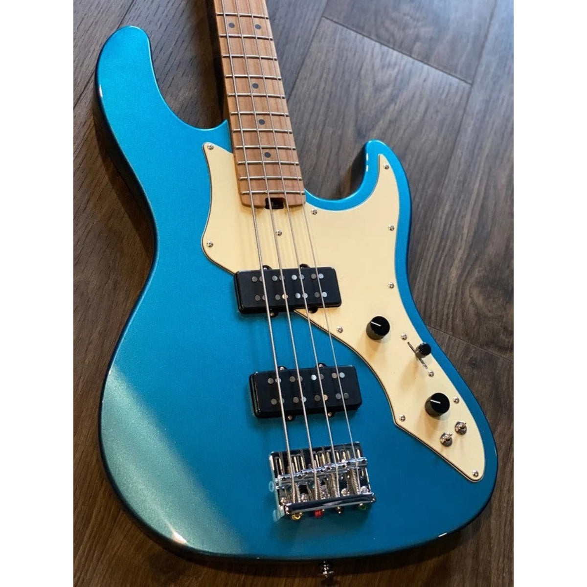 Đàn Guitar Bass Soloking MJ1, Roasted Maple Neck, Lake Placid Blue
