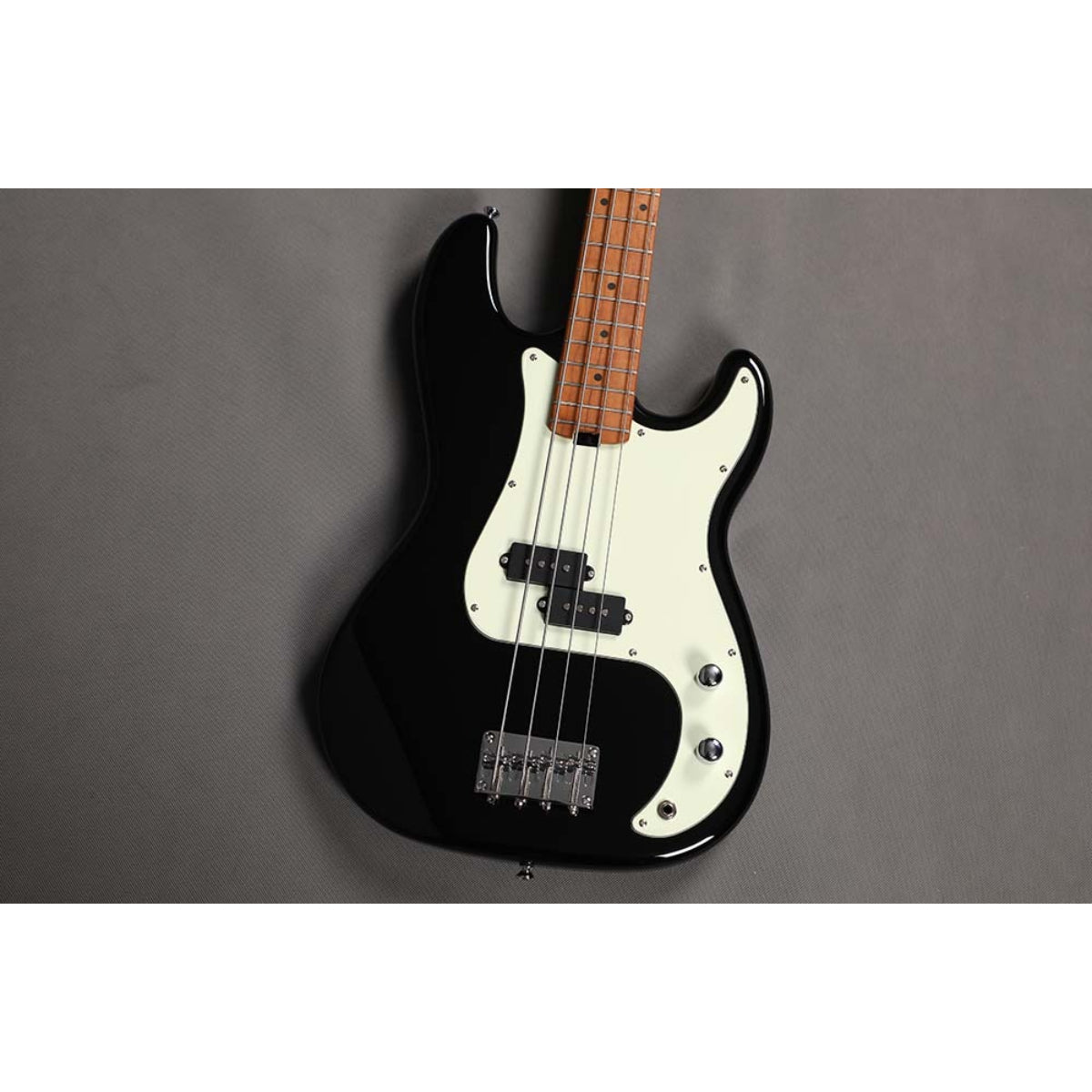 Đàn Guitar Bass Sqoe SPB600, Black