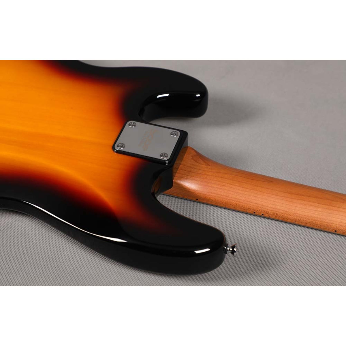 Đàn Guitar Bass Sqoe SPB600, Sunburst