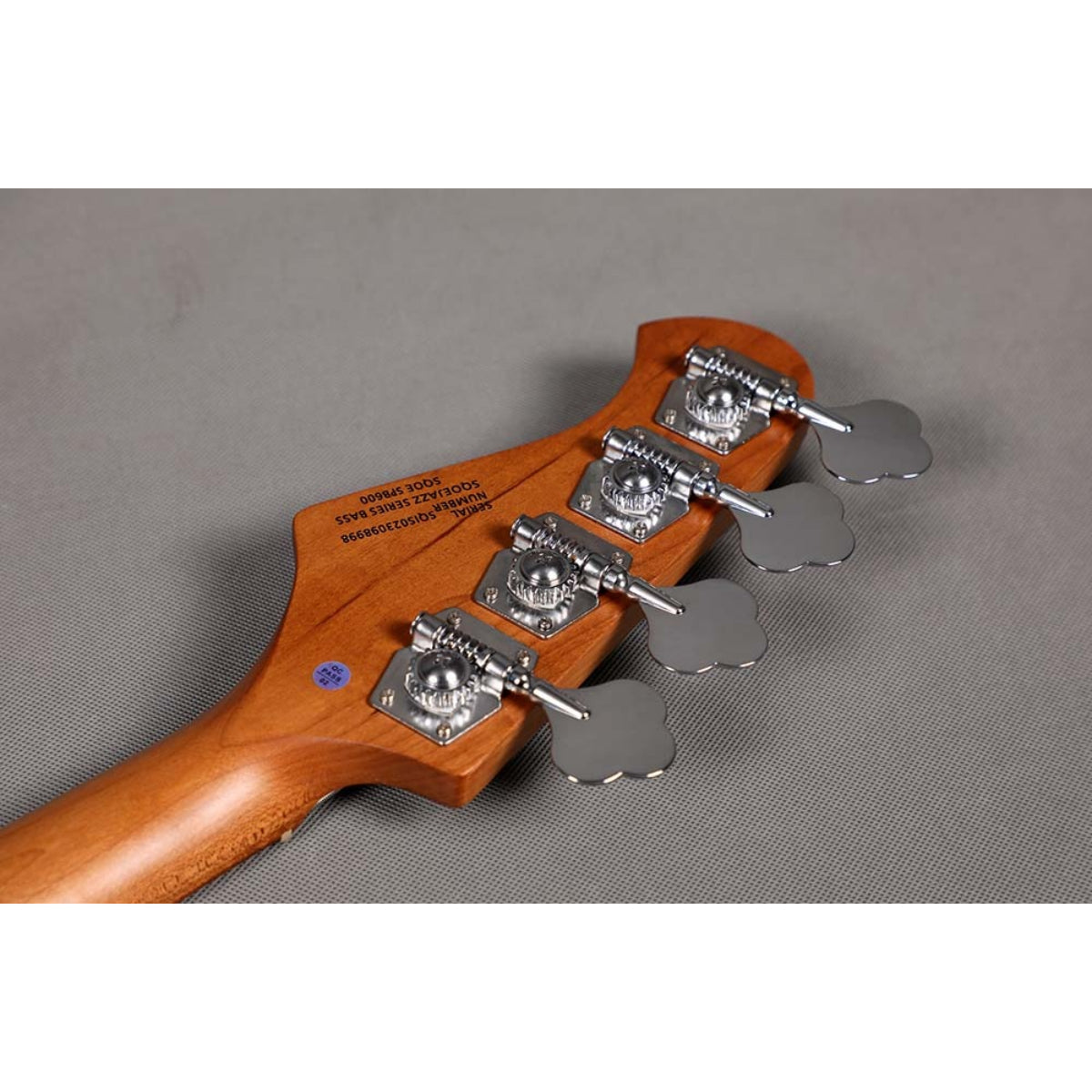 Đàn Guitar Bass Sqoe SPB600, Vintage White