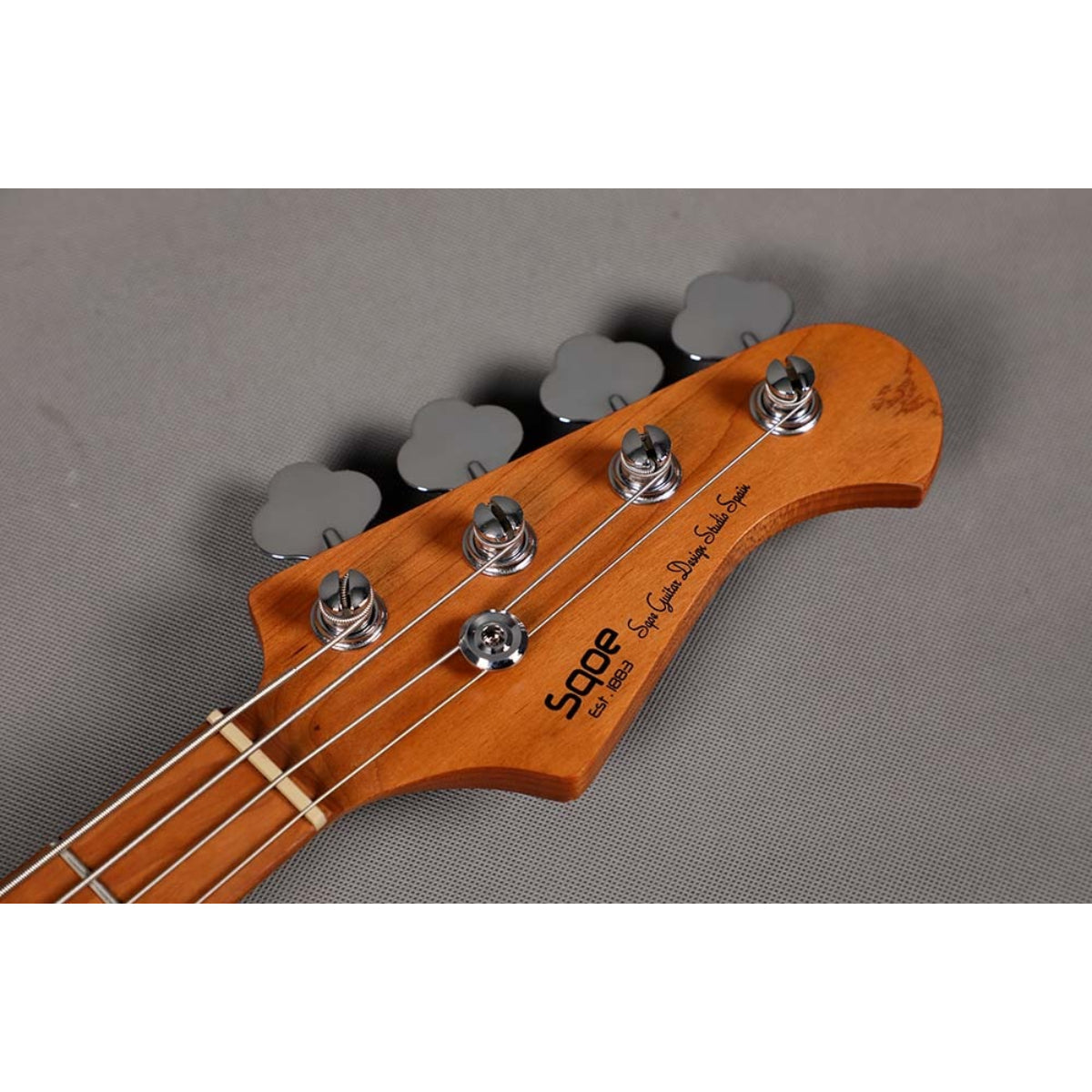 Đàn Guitar Bass Sqoe SPB600, Vintage White