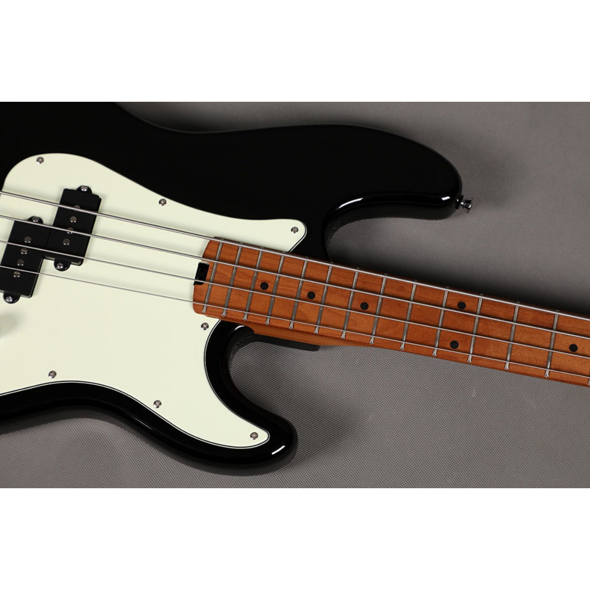 Đàn Guitar Bass Sqoe SPJ600, Black