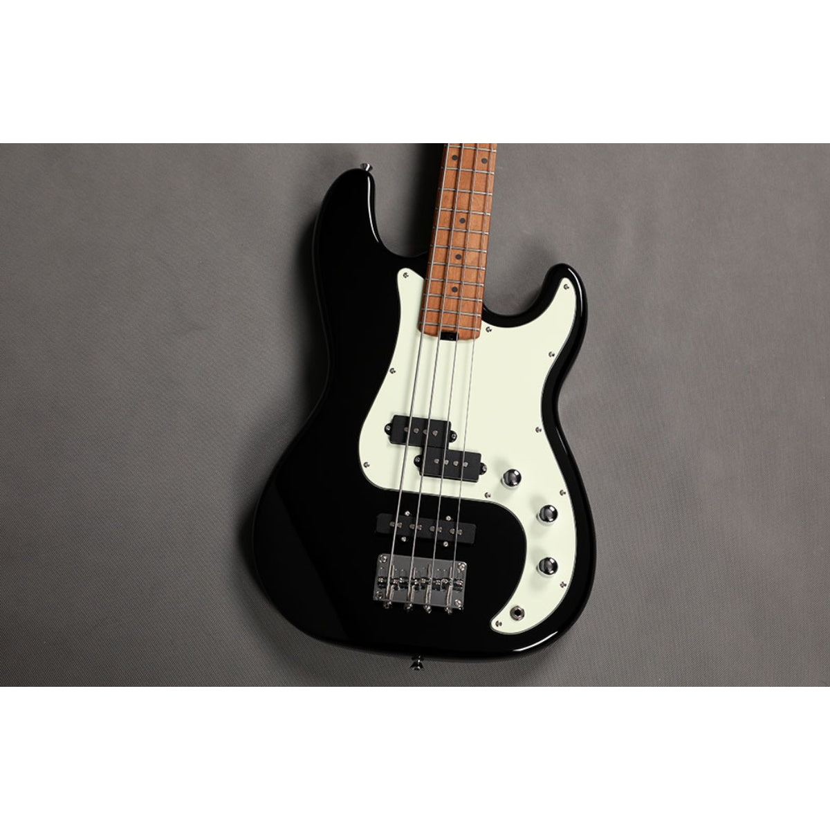 Đàn Guitar Bass Sqoe SPJ600, Black