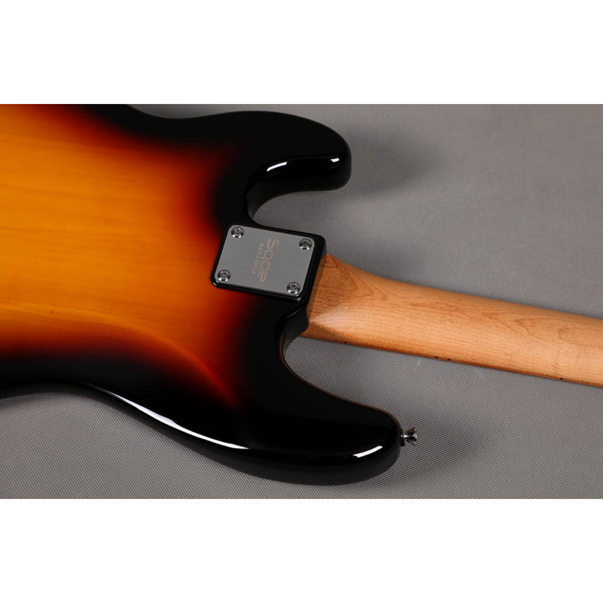 Đàn Guitar Bass Sqoe SPJ600, Sunburst