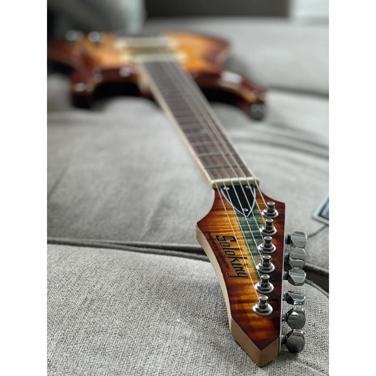 Đàn Guitar Điện Soloking E160 Custom MOD Edge Series, Honeyburst with Seymour Duncan