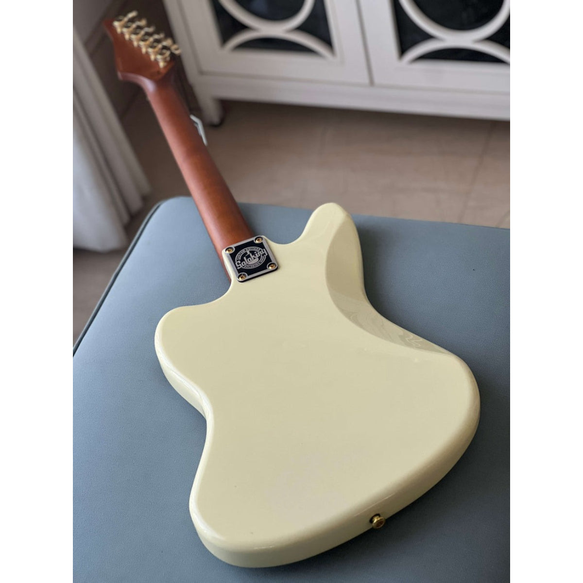 Đàn Guitar Điện Soloking JM40 Offset Deluxe, Gold Hardware, Olympic White