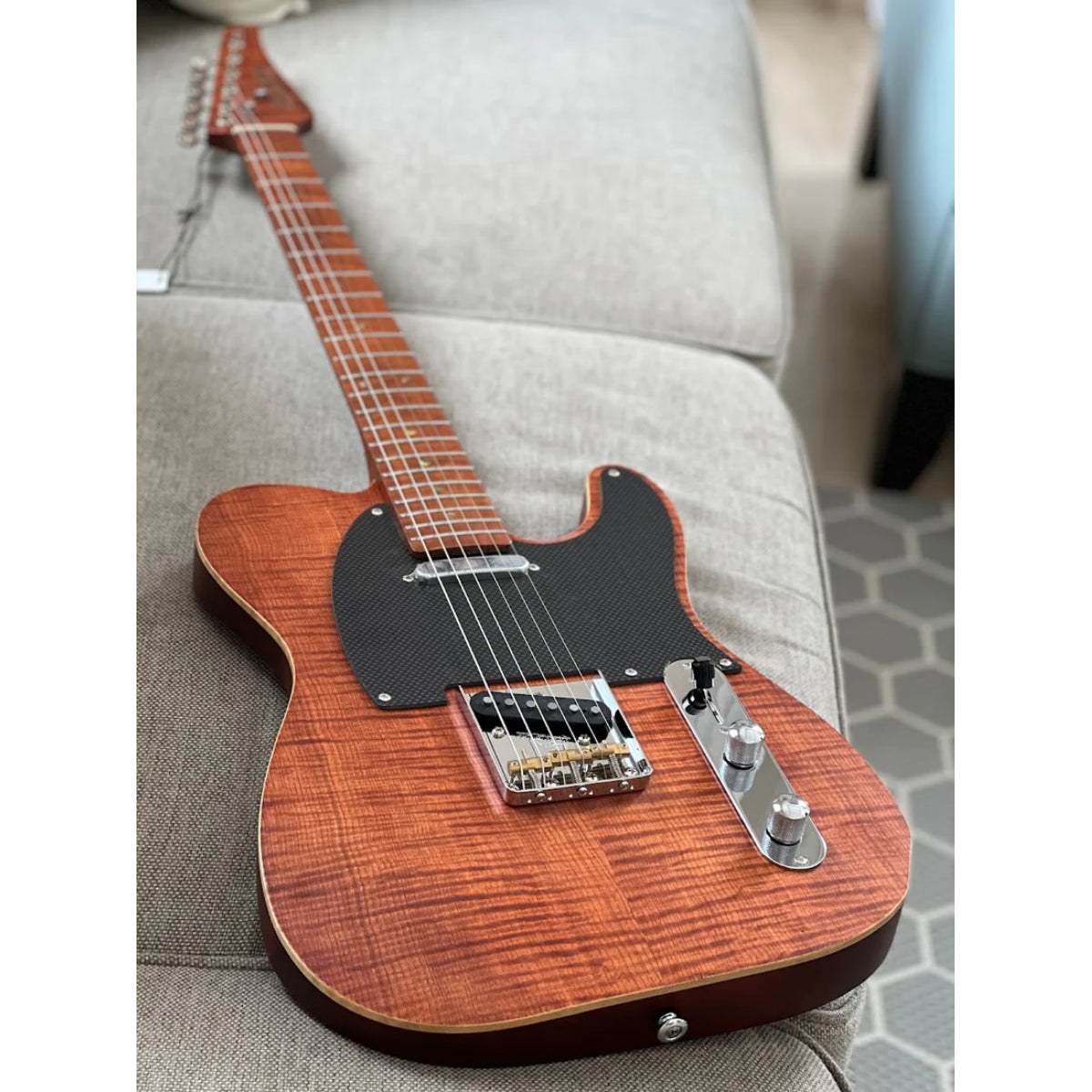 Đàn Guitar Điện Soloking MS1 Artisan, Roasted Flame Neck, Caramel Nafiri Special Run