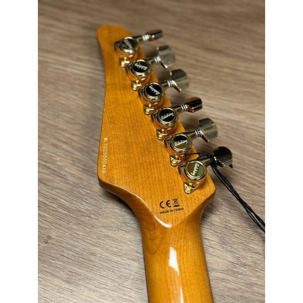 Đàn Guitar Điện Soloking MS1 Artisan, Rosewood FB, Gold Hardware, Black Beauty JESCAR