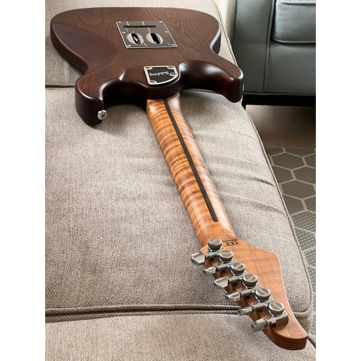 Đàn Guitar Điện Soloking MS1 Classic ASH MOD, Roasted Flame Neck, Seymour Duncan TB-4, Torched Black