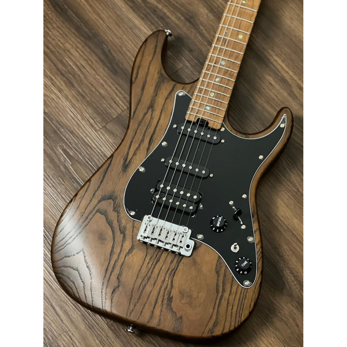 Đàn Guitar Điện Soloking MS1 Classic ASH, Roasted Flame Maple Neck, Torched Black Nafiri Special Run