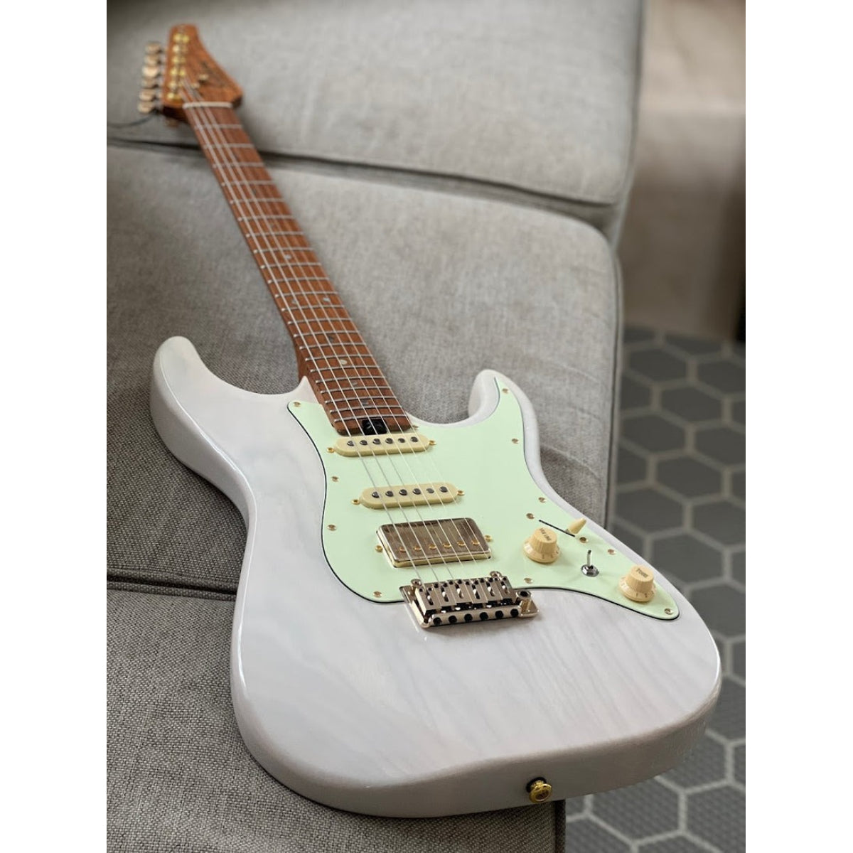 Đàn Guitar Điện Soloking MS1 Classic Ash FMN, Roasted Flame Maple Neck, White Blonde Nafiri Special Run
