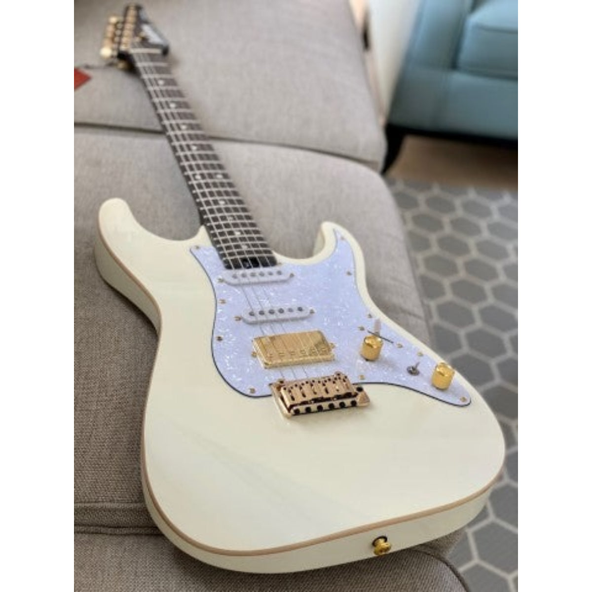 Đàn Guitar Điện Soloking MS1 Classic Flat Top, One Piece Rosewood, Vintage White Neck Nafiri Special Run