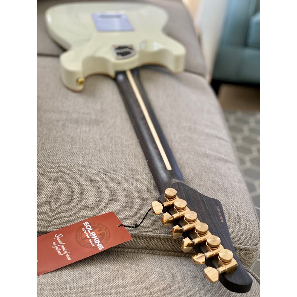 Đàn Guitar Điện Soloking MS1 Classic Flat Top, One Piece Rosewood, Vintage White Neck Nafiri Special Run