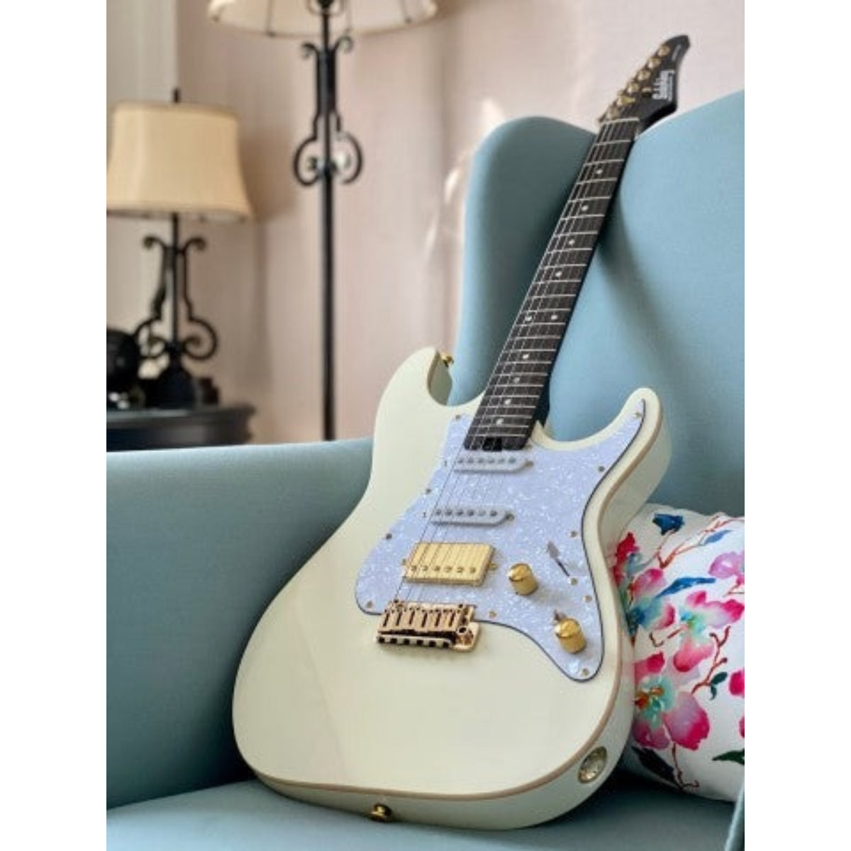 Đàn Guitar Điện Soloking MS1 Classic Flat Top, One Piece Rosewood, Vintage White Neck Nafiri Special Run