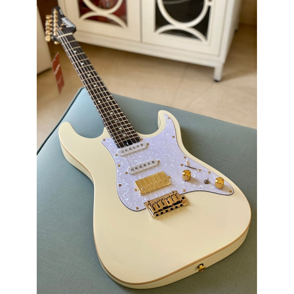 Đàn Guitar Điện Soloking MS1 Classic Flat Top, One Piece Rosewood, Vintage White Neck Nafiri Special Run