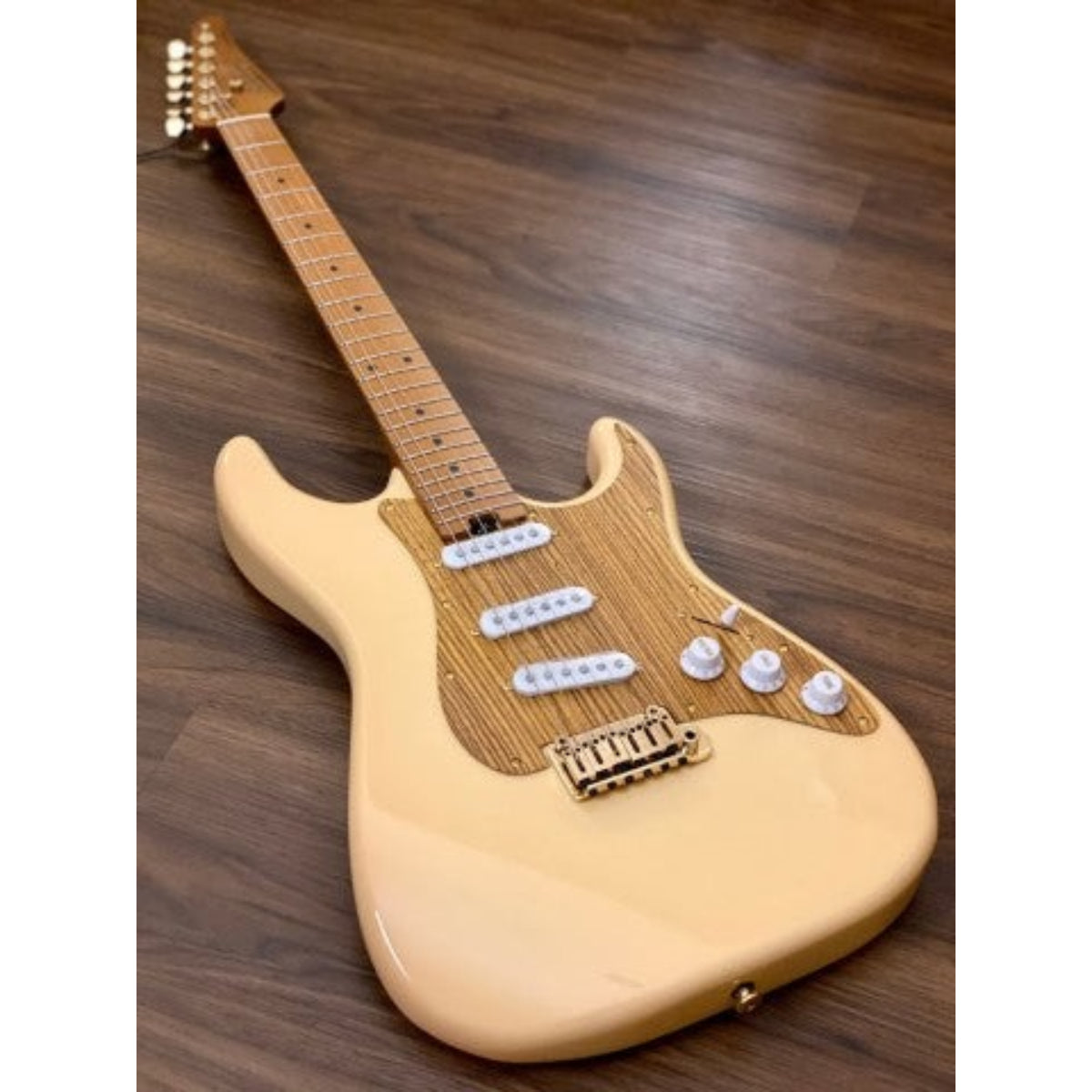 Đàn Guitar Điện Soloking MS1 Classic SSS MKII, Gold Hardware, Desert Sand Nafiri Special Run