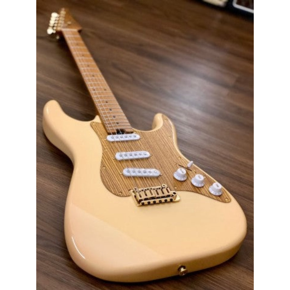 Đàn Guitar Điện Soloking MS1 Classic SSS MKII, Gold Hardware, Desert Sand Nafiri Special Run