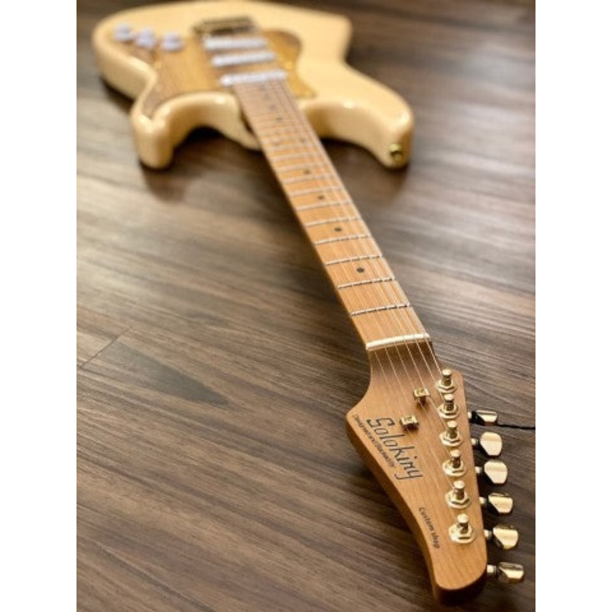 Đàn Guitar Điện Soloking MS1 Classic SSS MKII, Gold Hardware, Desert Sand Nafiri Special Run