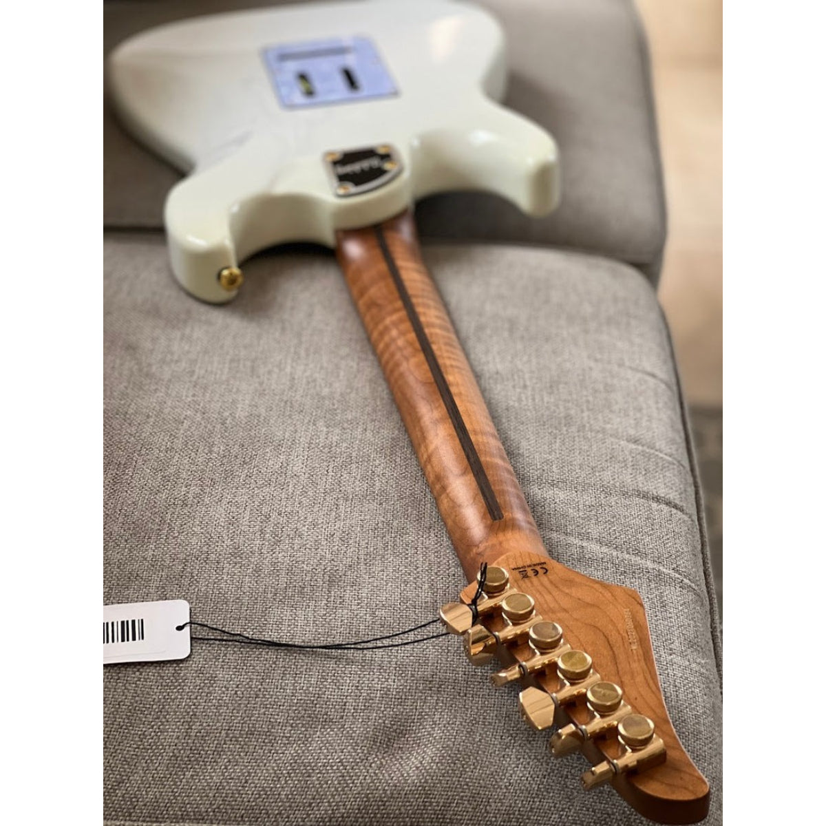 Đàn Guitar Điện Soloking MS1 Classic, Gold HW, Roasted Flame Maple Neck, Olympic White Nafiri Special Run
