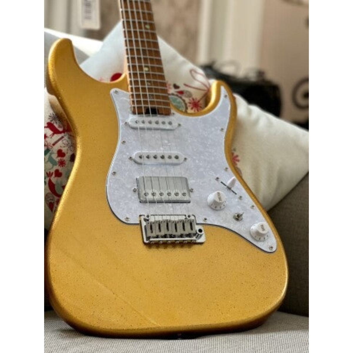 Đàn Guitar Điện Soloking MS1 Classic, Roasted Flame Maple Neck, Gold Sparkle Nafiri Special Run