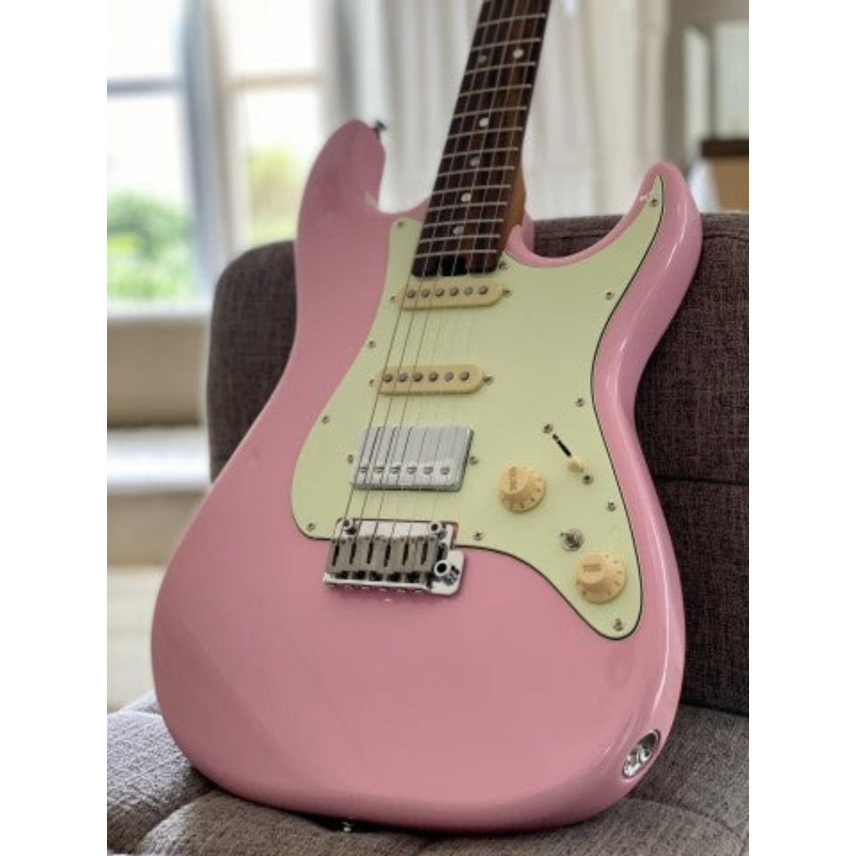 Đàn Guitar Điện Soloking MS1 Classic, Roasted Maple Neck, Shell Pink